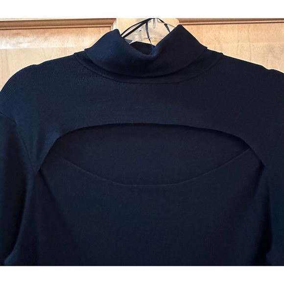 V281, NWOT, White Birch Women’s Black Turtleneck Sweater Size Medium w/Peephole - Picture 2 of 11